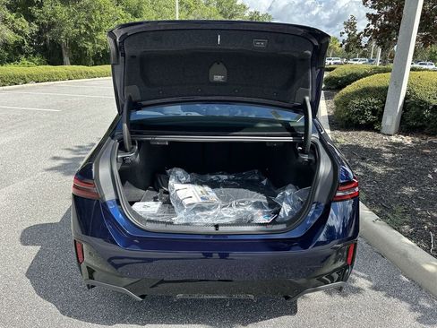 New 2026 BMW i5 eDrive40 w/ M Sport Package image 28