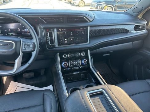 Used 2024 GMC Yukon Denali w/ LPO, Floor Liner Package AWD/4WD image 21