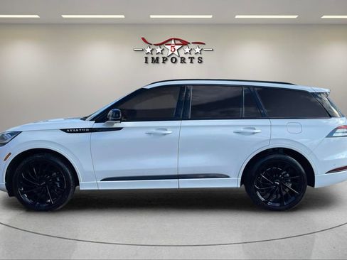 Used 2022 Lincoln Aviator Reserve w/ Equipment Group 201A image 2