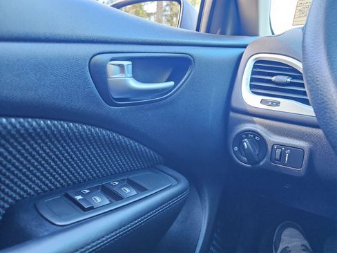 Used 2016 Dodge Dart SE image 28