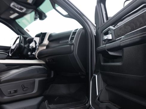 Used 2019 RAM 2500 Laramie w/ Night Edition AWD/4WD image 35