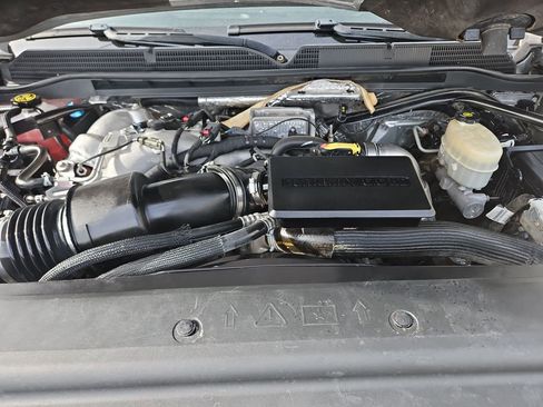 Used 2018 GMC Sierra 2500 Denali w/ Duramax Plus Package AWD/4WD image 22