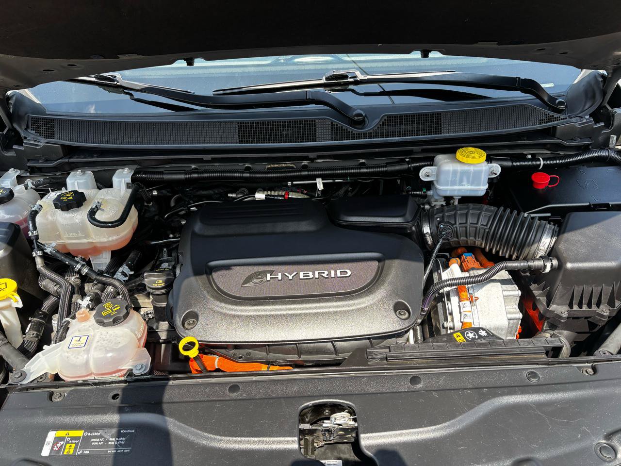 Used 2022 Chrysler Pacifica Touring-L w/ Uconnect Theater Family Group FWD image 25