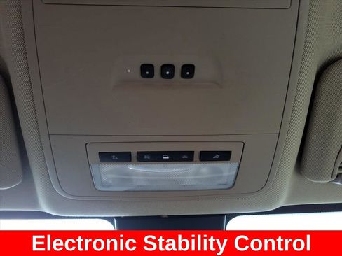 Used 2013 Buick LaCrosse image 22