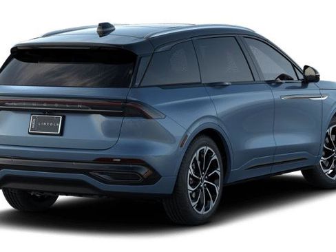 New 2026 Lincoln Nautilus Reserve image 25