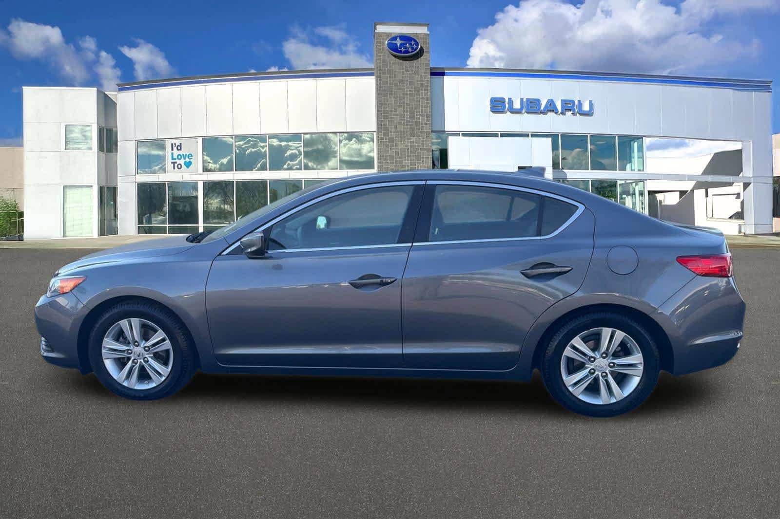 Used 2013 Acura ILX FWD image 9