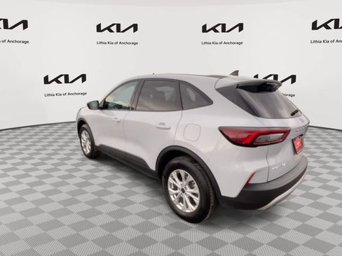 Used 2025 Ford Escape Active AWD/4WD image 8