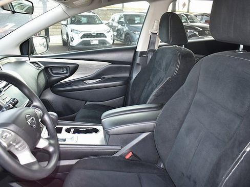 Used 2018 Nissan Murano S image 17