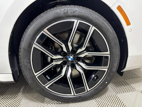 New 2026 BMW 740i xDrive w/ Executive Package AWD/4WD image 18