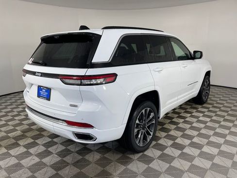 New 2025 Jeep Grand Cherokee Overland w/ Luxury Tech Group IV image 25