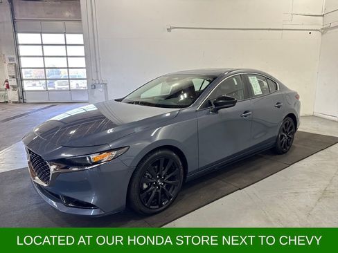 Used 2024 MAZDA MAZDA3 s image 3