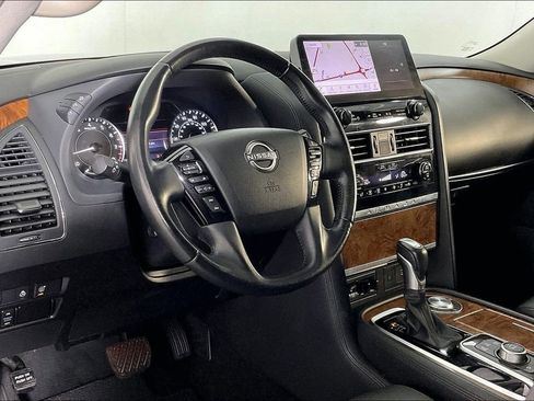 Used 2023 Nissan Armada SL w/ Captain's Chairs Package RWD image 17