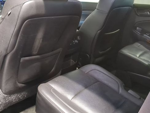 Used 2015 Chevrolet Tahoe LTZ AWD/4WD image 31