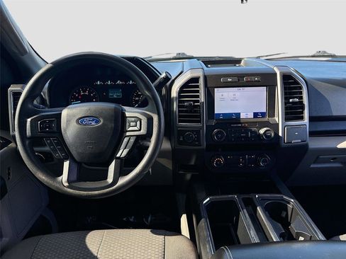 Used 2020 Ford F150 XLT image 22