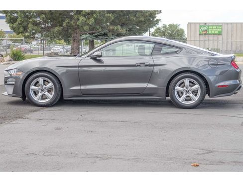 Used 2019 Ford Mustang Coupe RWD image 6