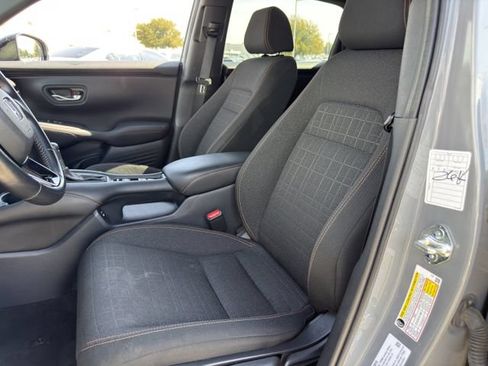 Used 2025 Honda HR-V Sport image 14