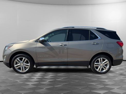 Used 2018 Chevrolet Equinox Premier AWD/4WD image 2