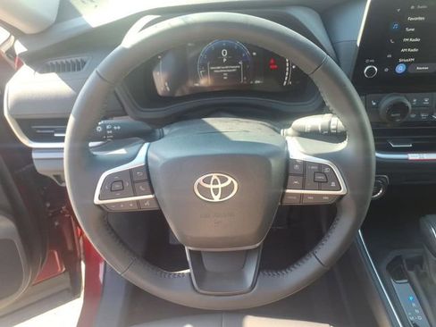 Certified 2026 Toyota Grand Highlander XLE AWD/4WD image 6