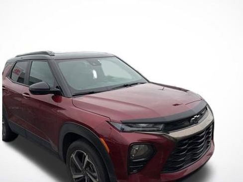 Used 2023 Chevrolet TrailBlazer RS w/ Sun and Liftgate Package image 5