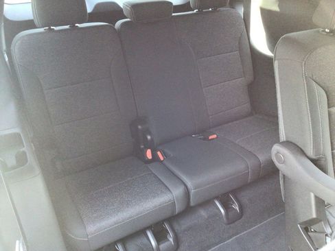 New 2025 Chevrolet Traverse LT w/ Enhanced Driving Package image 19