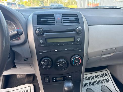 Used 2010 Toyota Corolla S image 12