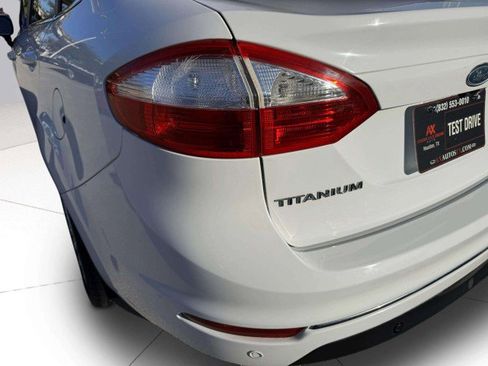 Used 2014 Ford Fiesta Titanium image 14