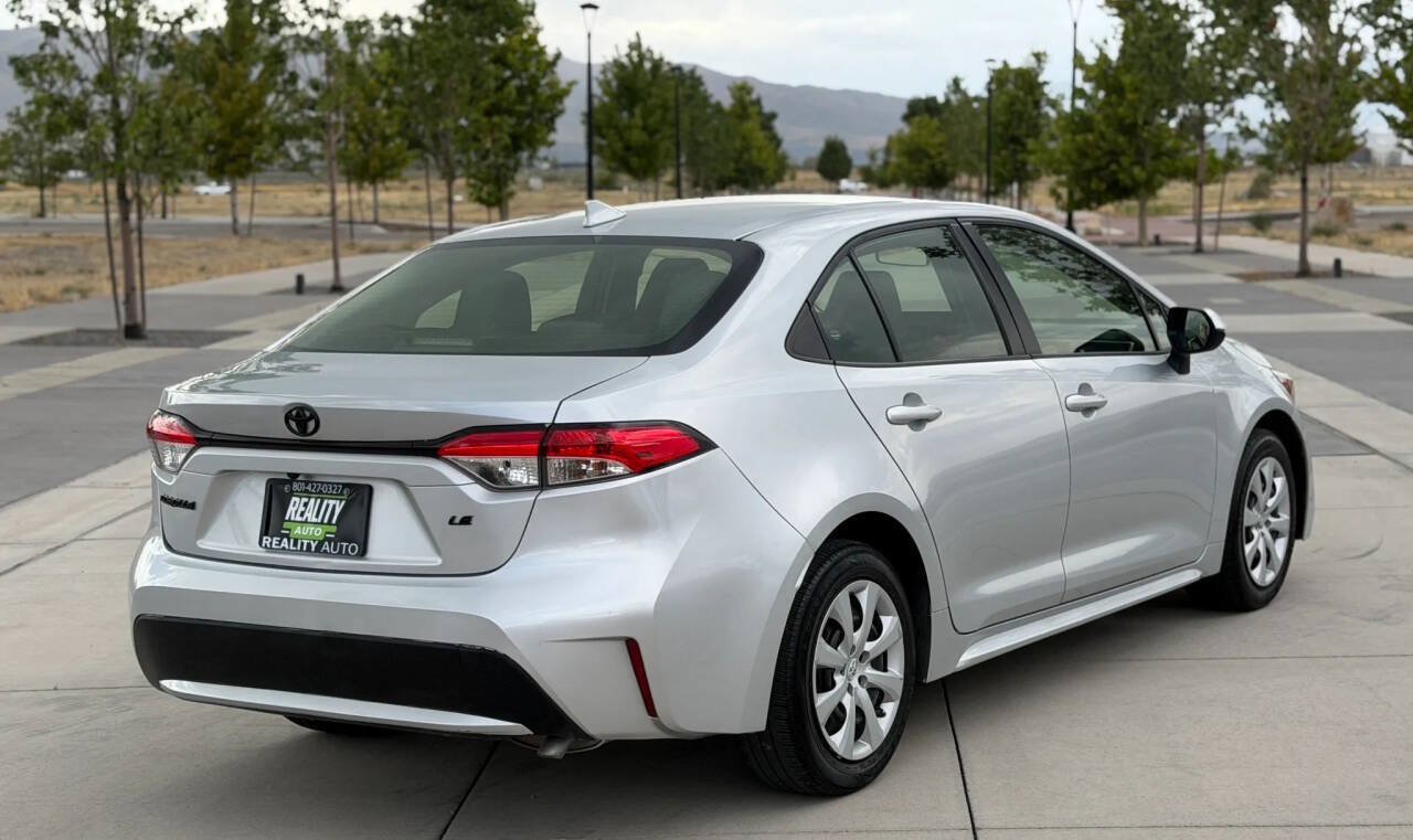 Used 2022 Toyota Corolla LE FWD image 6