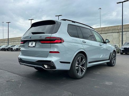 New 2027 BMW X7 xDrive40i image 3