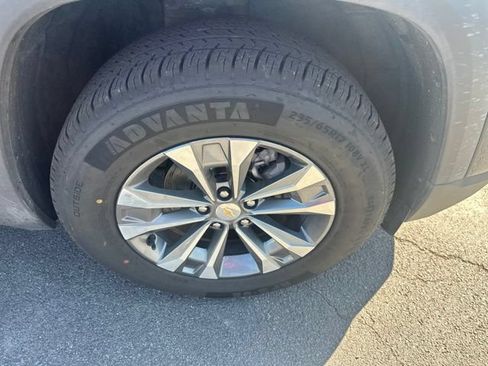 Used 2025 Chevrolet Equinox LT w/ Convenience Package II AWD/4WD image 21
