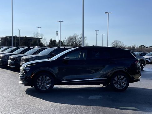Certified 2023 Kia Sportage SX image 4