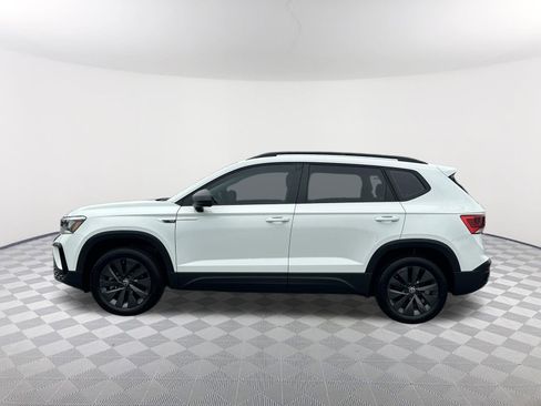 Used 2023 Volkswagen Taos S image 11