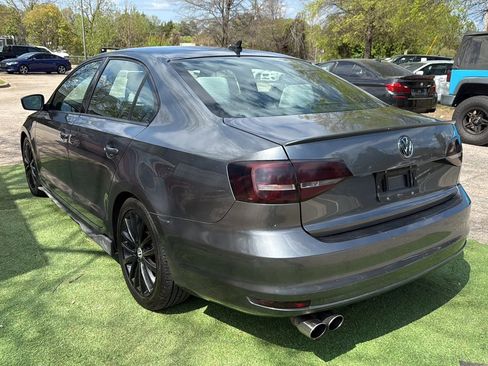 Used 2015 Volkswagen Jetta SE image 6