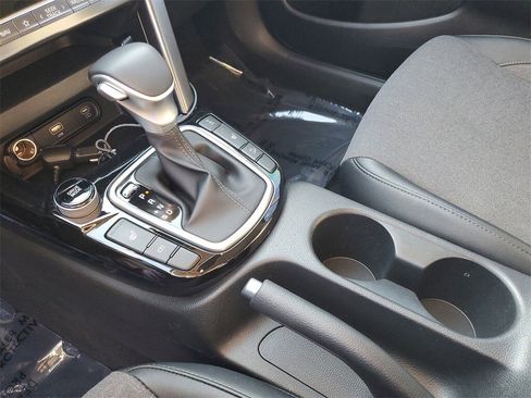 Used 2024 Kia Seltos X-Line image 19