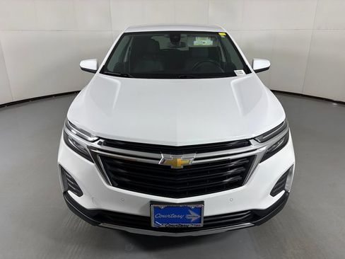 Used 2024 Chevrolet Equinox LT FWD image 3