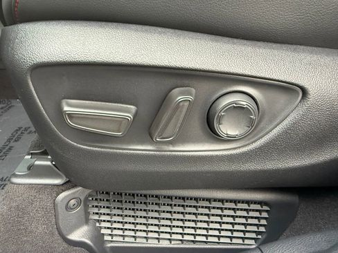 Used 2025 Toyota Sienna XSE image 12