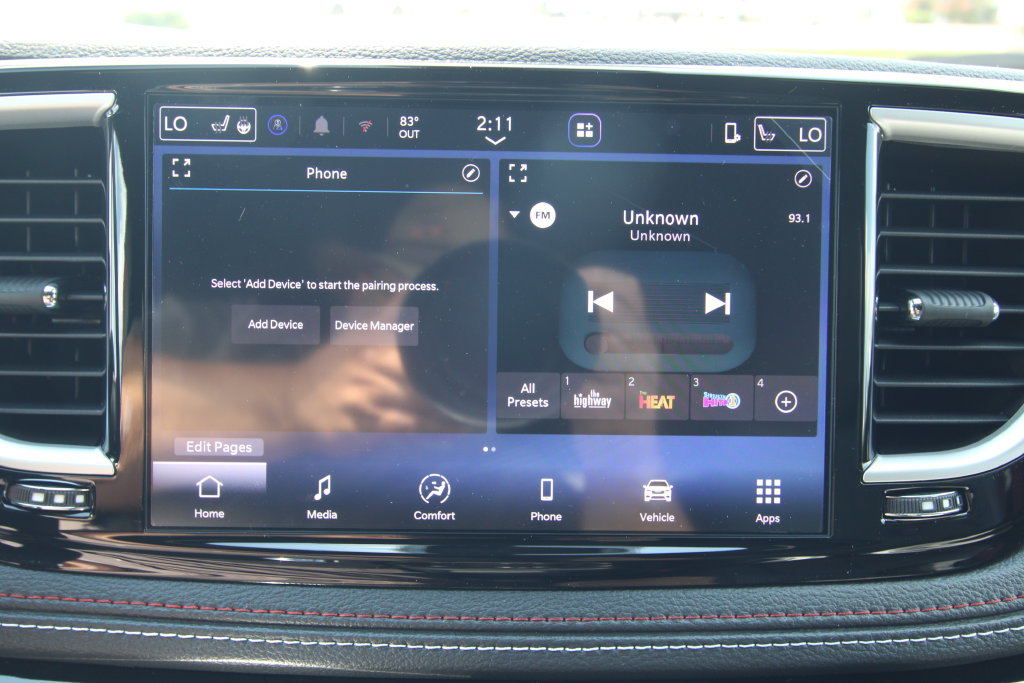 New 2027 Chrysler Pacifica Select AWD/4WD image 30