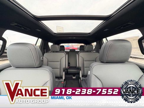 New 2026 Chevrolet Traverse LT w/ Sun and Wheel Package image 40