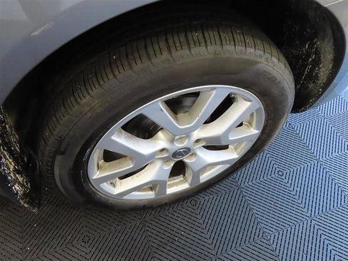 Used 2012 Nissan Rogue SL image 9