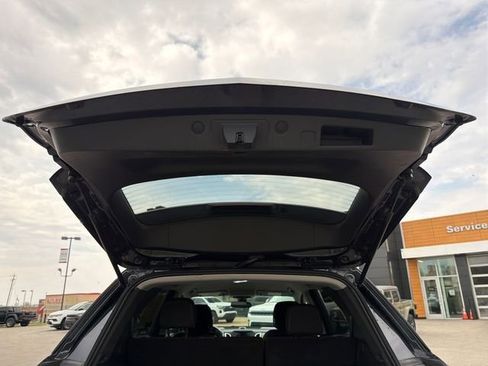 Used 2022 Chevrolet Equinox LS w/ LS Convenience Package FWD image 30