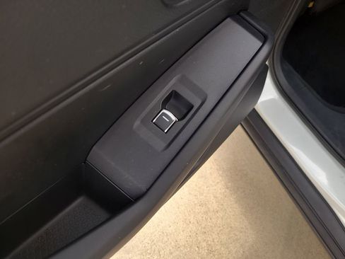 Used 2023 Honda Accord Sport image 13