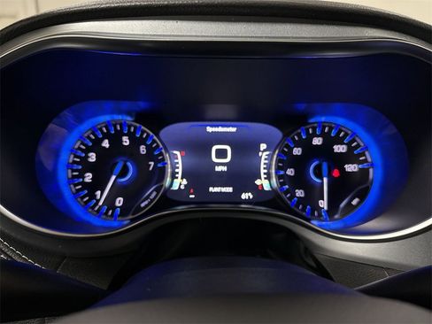 New 2026 Chrysler Pacifica Limited image 11