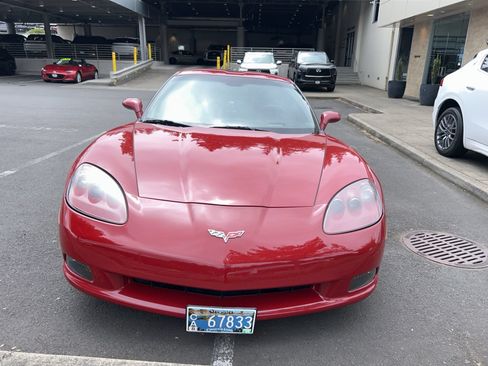 Used 2005 Chevrolet Corvette Coupe w/ Preferred Equipment Group RWD image 12