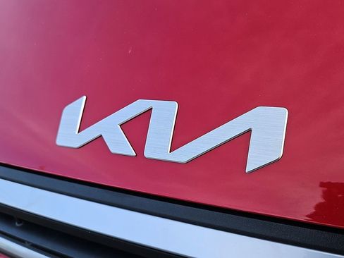 Certified 2025 Kia K4 FWD image 30