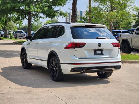 Used 2022 Volkswagen Tiguan SE R-Line FWD image 7