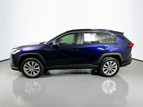 Used 2023 Toyota RAV4 XLE Premium FWD image 5