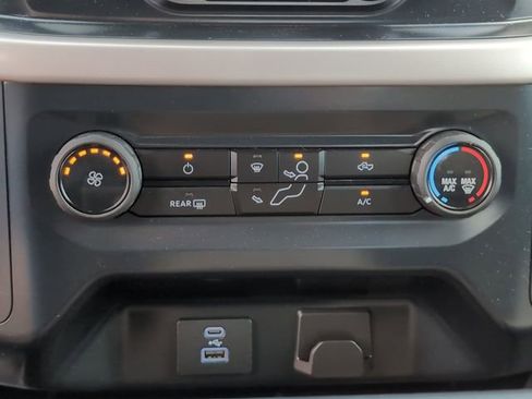 Used 2023 Ford F150 XLT AWD/4WD image 19