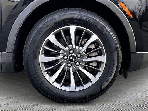 Used 2022 Lincoln Nautilus Reserve image 33