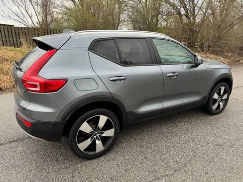 Used 2019 Volvo XC40 T5 Momentum AWD/4WD image 5