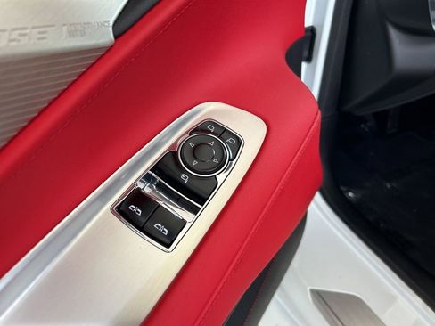 Used 2021 Chevrolet Corvette Stingray Preferred Cpe w/ Chrome Exterior Badge Package image 35