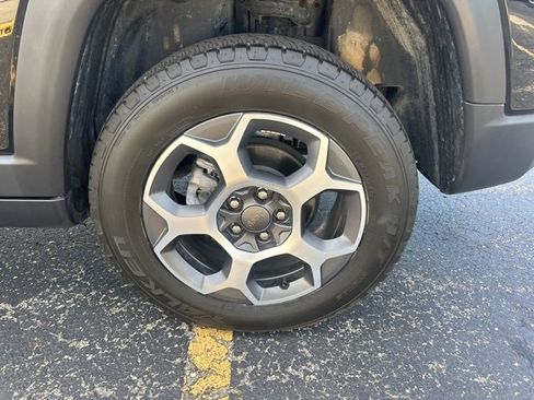 Used 2022 Jeep Compass Trailhawk w/ Trailhawk Elite Group image 31